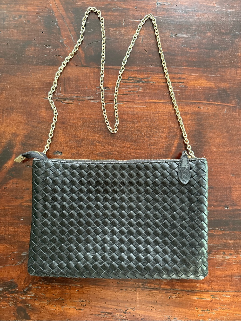 Woven Leather Crossbody Bag with Chain Strap - Black